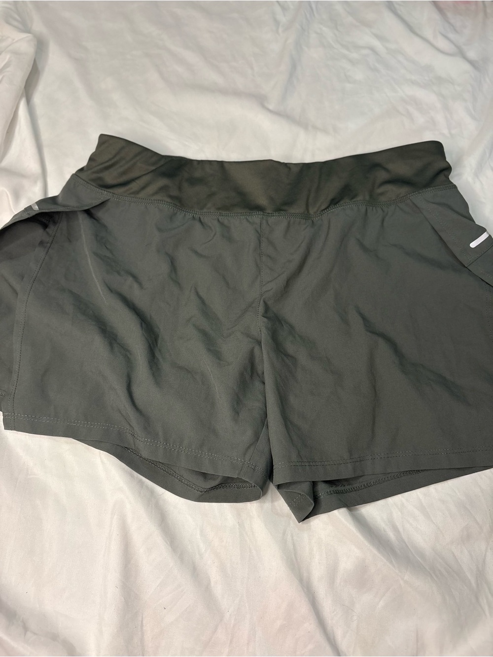 Avia Teal Tundra Running Athletic Shorts Built-In Liner Zip Pocket Size M